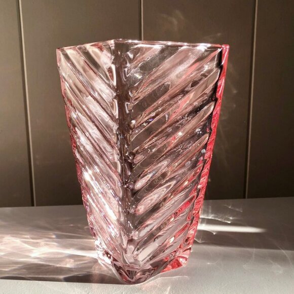 Vintage Pink Art Deco Glass Vase - Picture 4 of 8